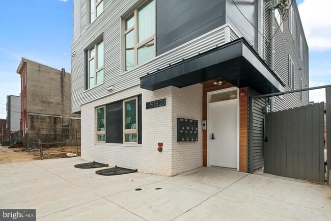 Building Photo - 1918 E Cumberland St