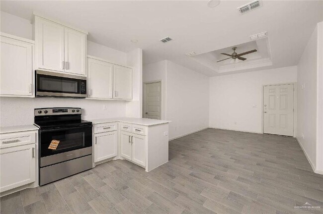 Foto del edificio - 2613 East Hayes Avenue