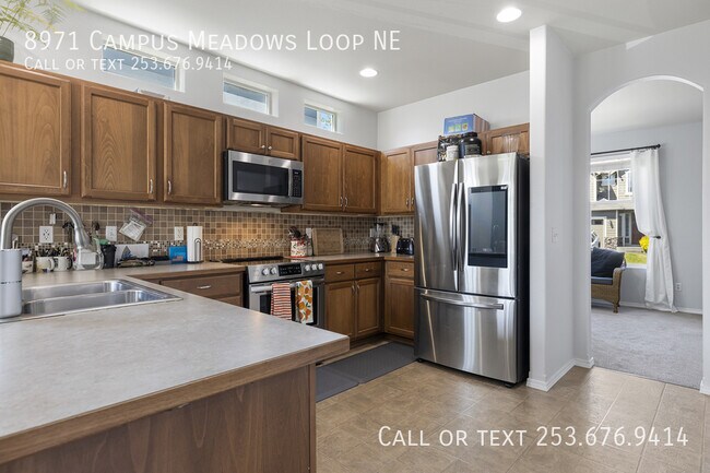Building Photo - 8971 Campus Meadows Loop NE