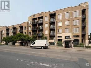 Building Photo - 429-429 Kent St