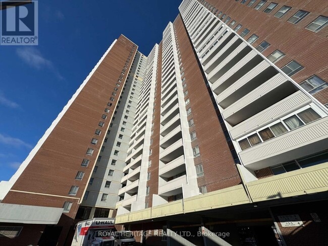 Building Photo - 1 Massey Square