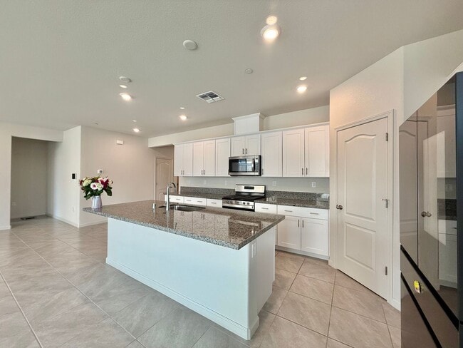Foto del edificio - Bright and Modern Home in Hollister
