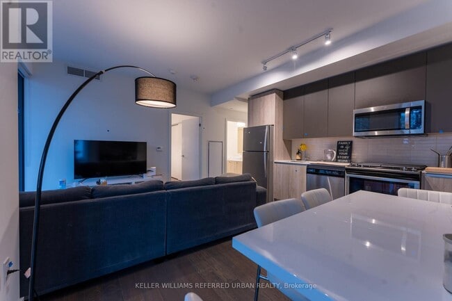 Building Photo - 2A Church St