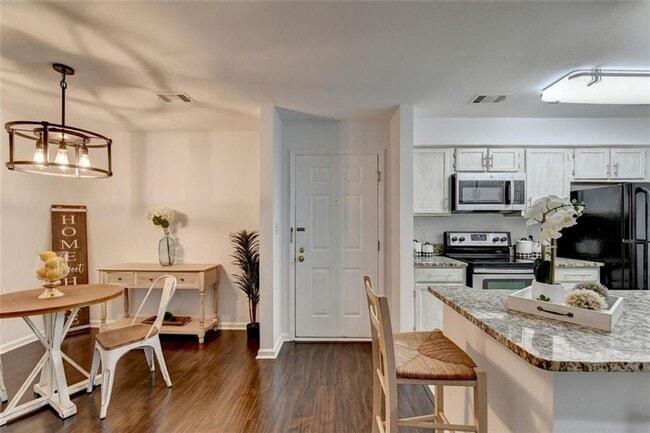 Foto del edificio - 2 Bedroom 2 Bath in Buckhead