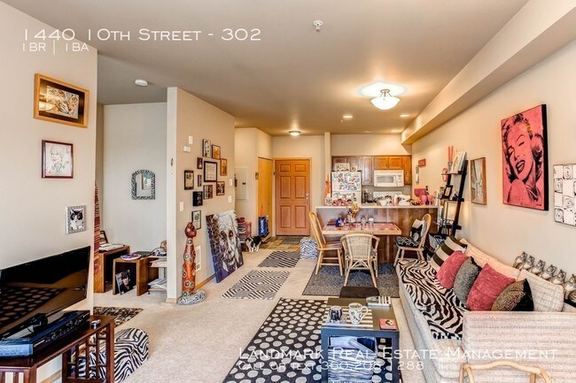 Building Photo - 1 Bedroom, 1 Bath in Beautiful Fairhaven!
