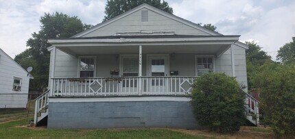 Building Photo - 4406 Trinity Ave