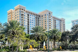 Building Photo - 750 N Tamiami Trl