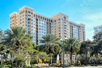 Building Photo - 750 N Tamiami Trl