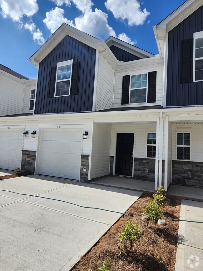 Building Photo - 731 Peyden Ln