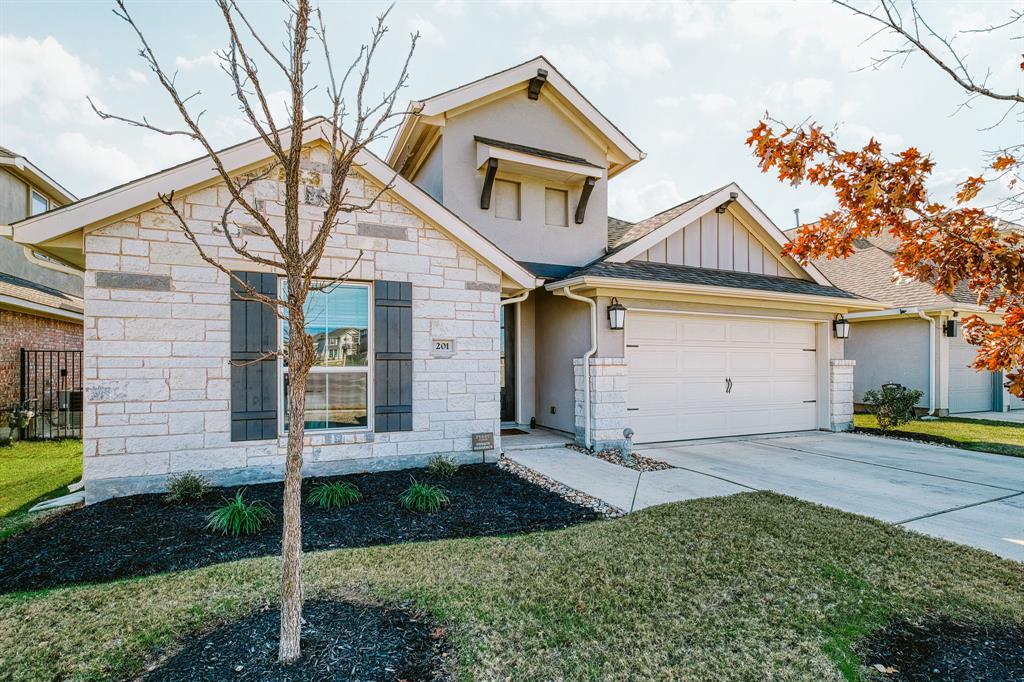 Primary Photo - 201 Crimson Rose Ct