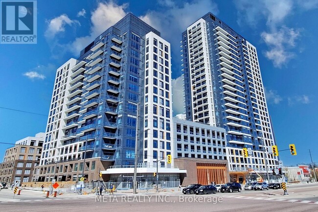 Building Photo - 7950-7950 Bathurst St