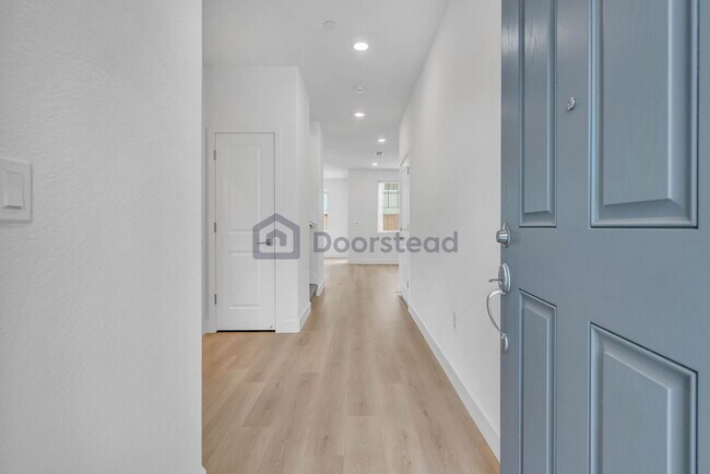 Foto del edificio - 1529 Landing St