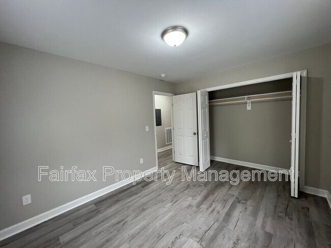 Foto del edificio - 2307 Owen St.