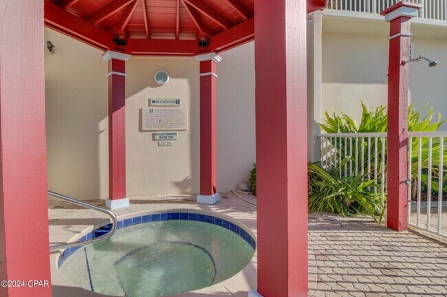 Foto del edificio - 10901 Front Beach Rd