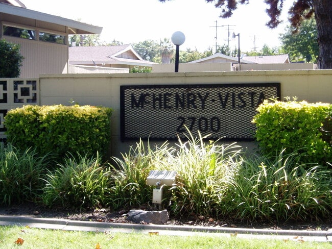 Foto del edificio - Ground Level 1 bedroom Condo Available soon