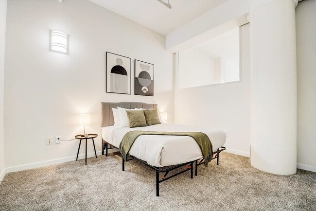 Building Photo - 50 N Illinois St