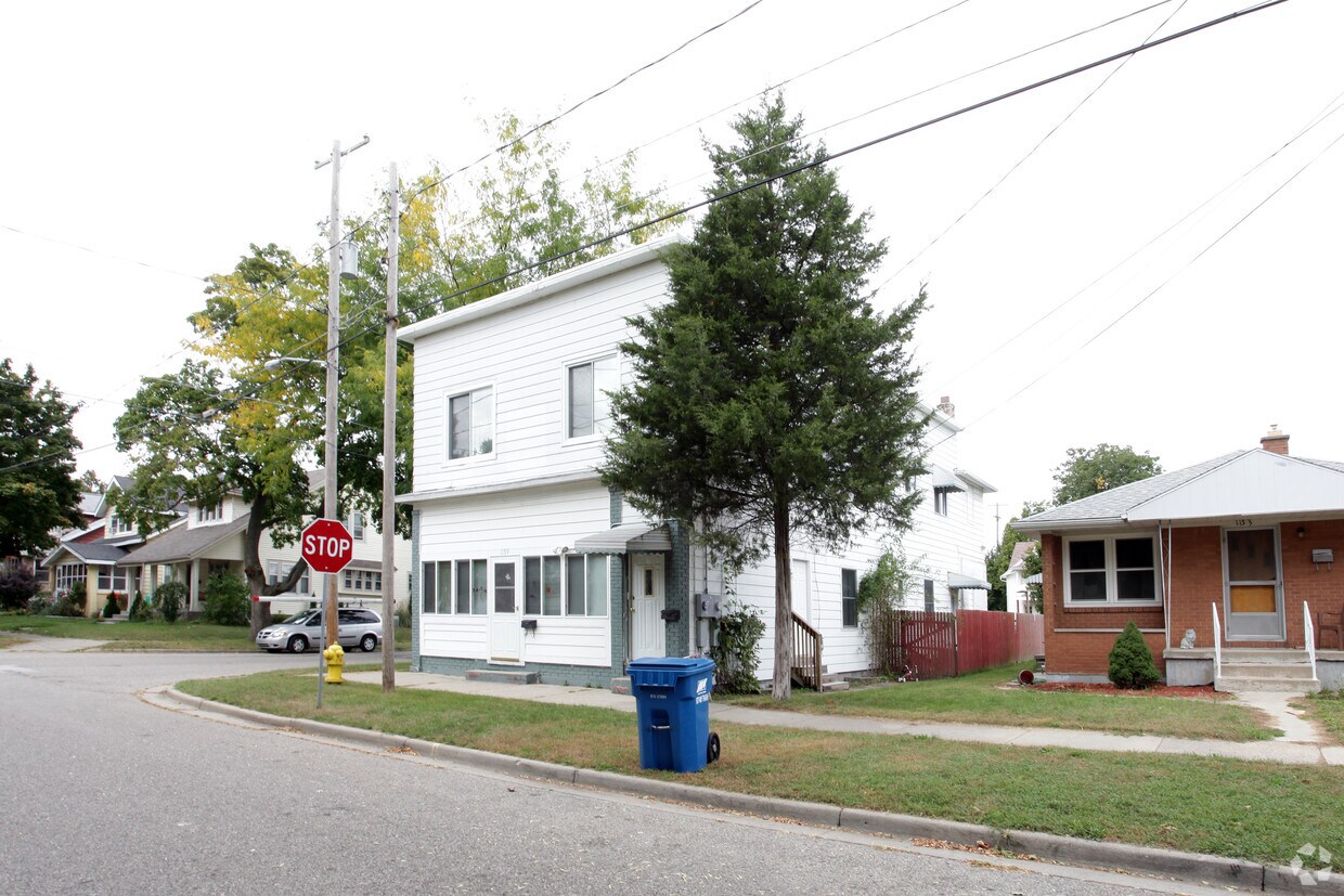 Building Photo - 1159 Watson St SW