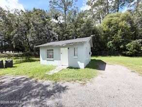 Building Photo - 2056 Navaho Ave