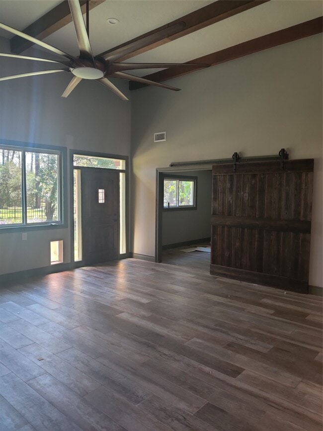 Building Photo - 644 Durham Dr