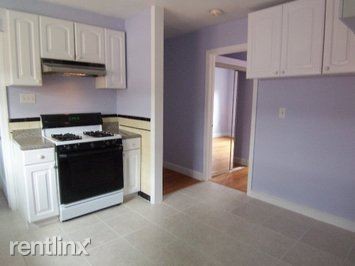 Building Photo - 93 Undine Rd