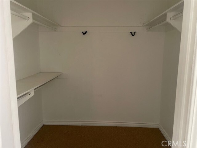 Foto del edificio - 8425 Burnet Ave