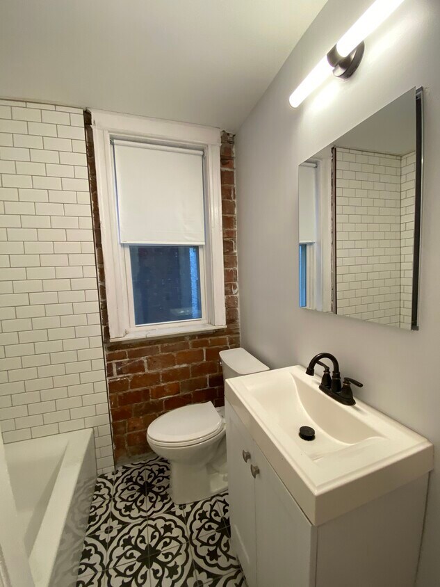 Foto principal - 5017 S Broadway