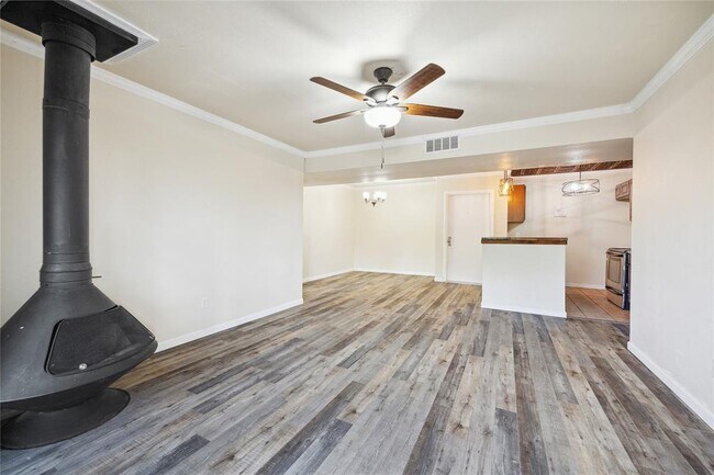Foto del edificio - 3085 Walnut Bend Ln
