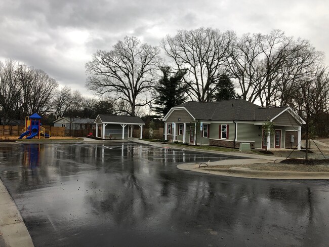 Building Photo - Signal Ridge Apartments