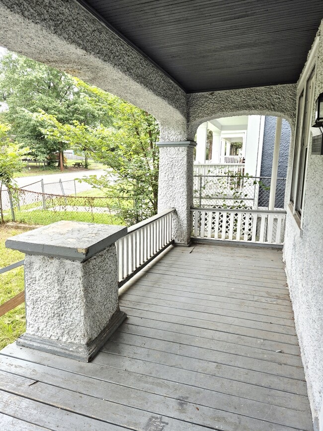 Building Photo - 3017 Dill Ave