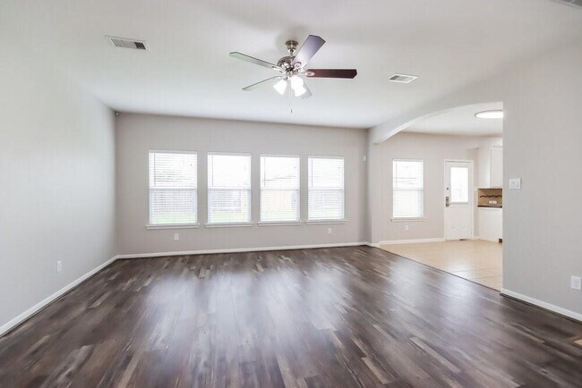 Building Photo - 458 Oak Chase Dr