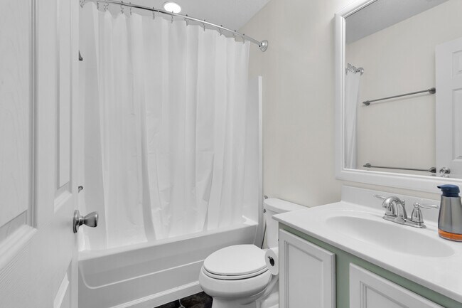 Foto del edificio - 116 Gregory Dr