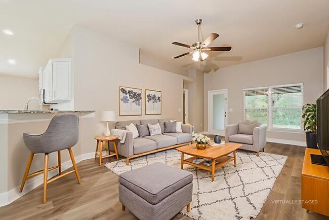 Foto del edificio - 804 Chelsea Ave