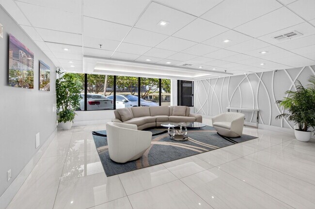 Foto del edificio - 3115 S Ocean Blvd