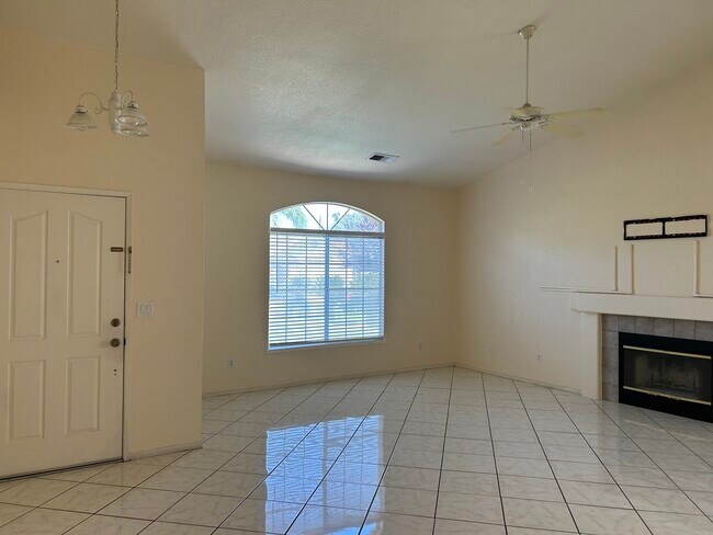 Foto del edificio - 1502 Barnum Ct