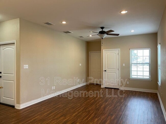 Building Photo - 603 Franklin Ave