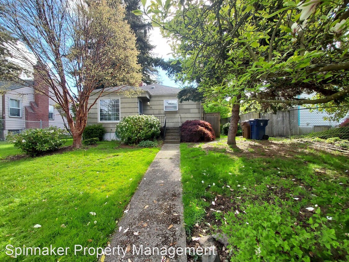 2 br, 1 bath House 1515 South Oakes St House Rental in WA