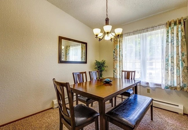 Building Photo - Wellington Townhomes