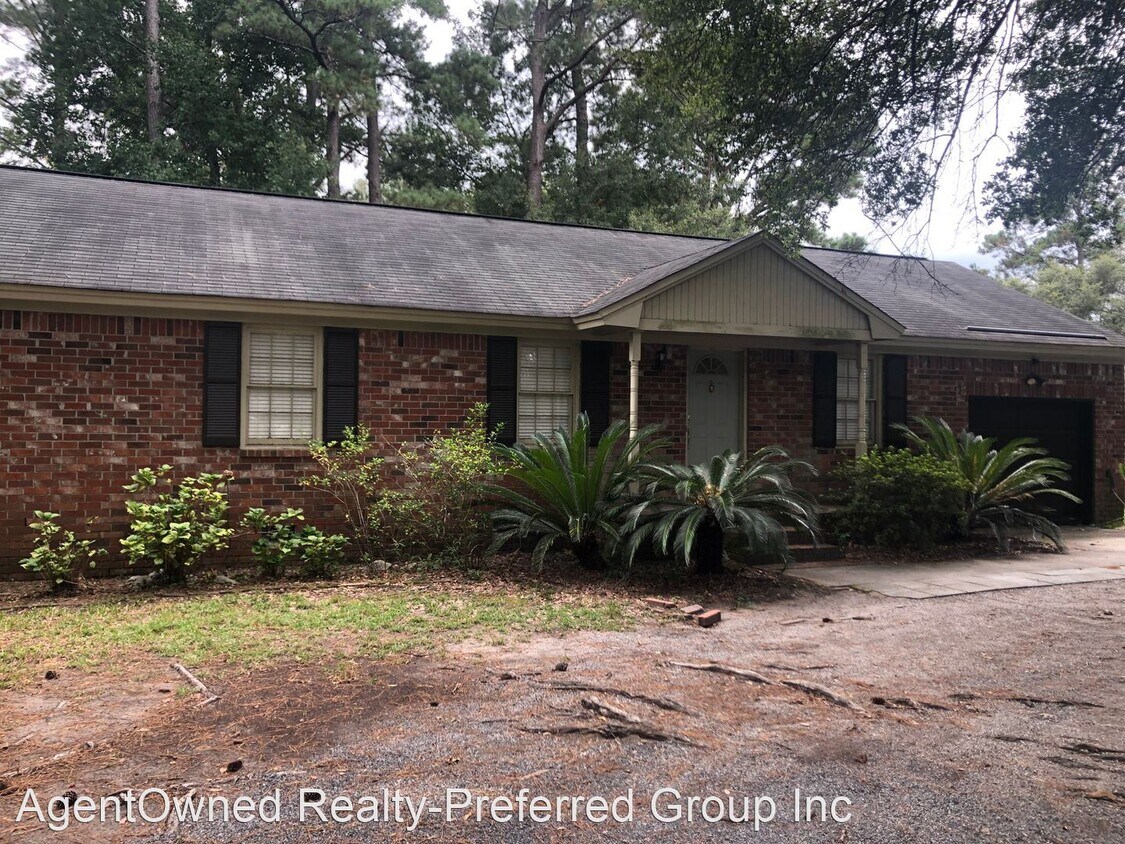 4 br, 3 bath House 1133 Rifle Range Road House Rental in Mount