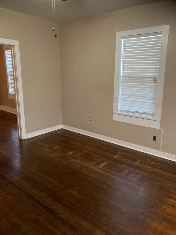 Foto del edificio - 710 Jeanette St