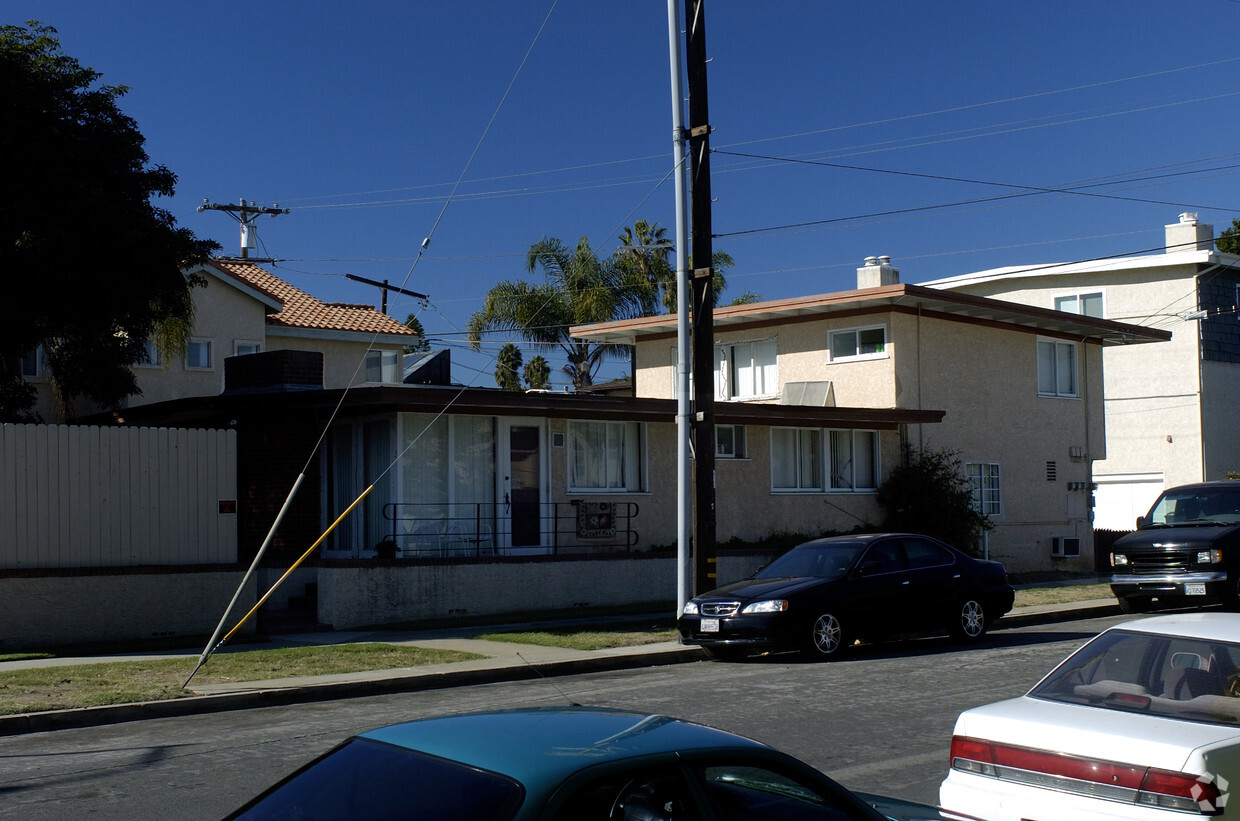 Primary Photo - Garnet Avenue Apartment Homes