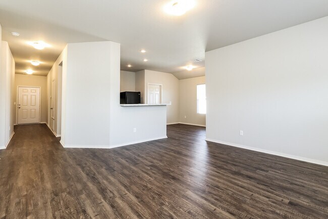 Foto del edificio - 2048 Bentwood Dr