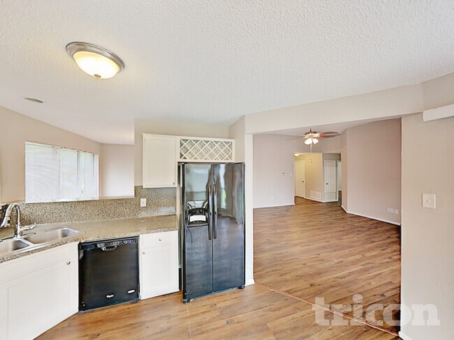 Foto del edificio - 1810 Grayson Ave