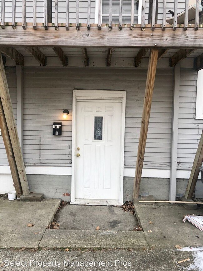 Building Photo - 1018 Rockhill St