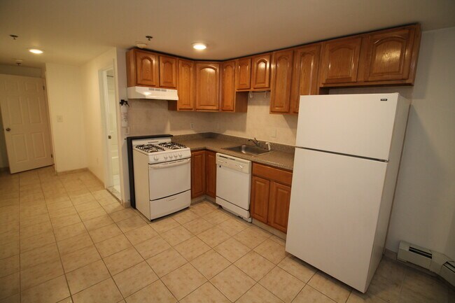 Refrigerator & Dishwasher - 908 17th St