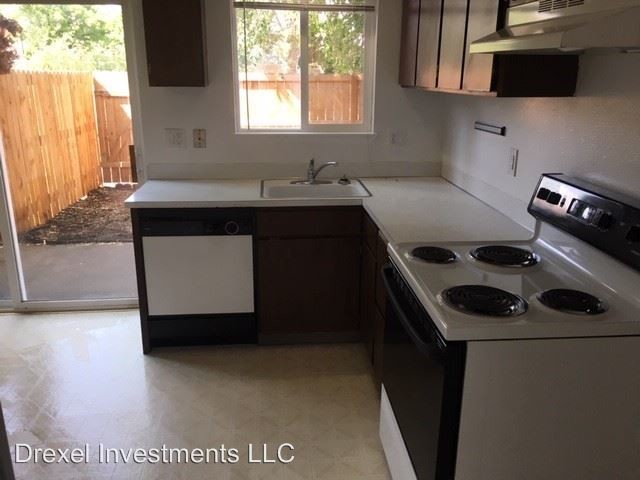 Foto del edificio - 532 SW Rimrock Way