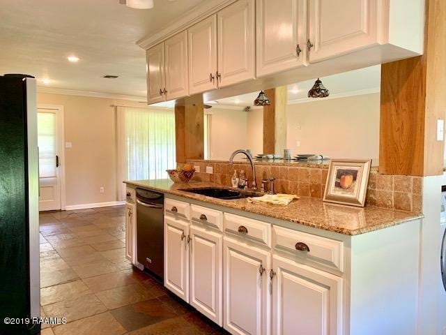 Building Photo - 104 Woodrich Ln