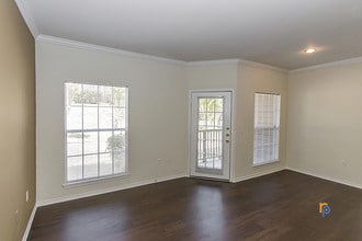 Building Photo - Village of Hampton Cove
