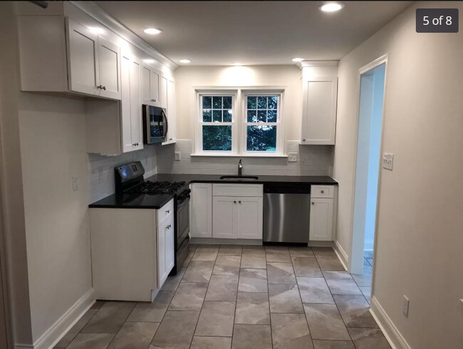 Foto del edificio - 315 S Jackson St