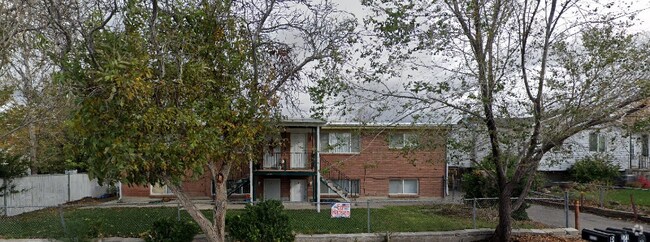 Building Photo - 171 S Coleman St