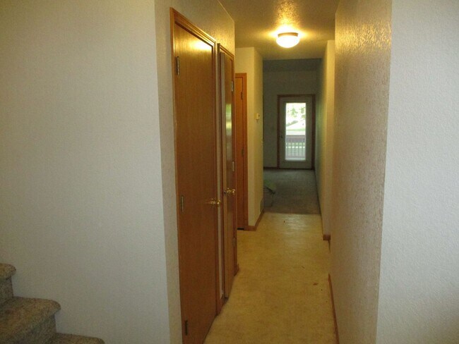 Building Photo - 2 br, 2 bath House - 412 Audrey Drive